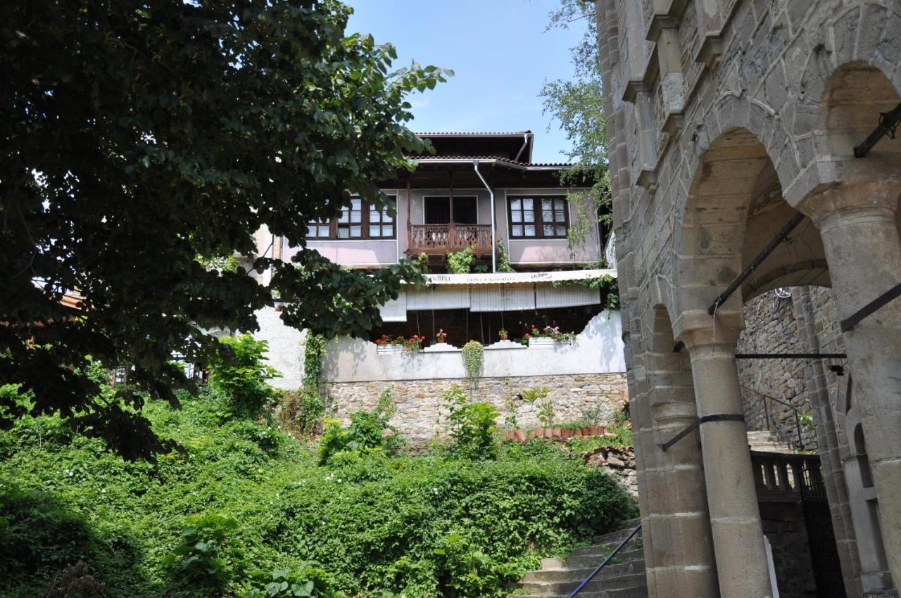 Architects House Vandrarhem Veliko Tărnovo Exteriör bild